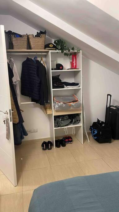 Apartamento Recien Reformado En Barajas Pueblo Madrid Exterior foto